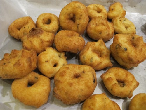 They look like doughnuts but these breads must be filled with ghee! 